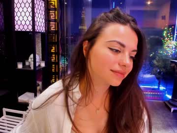 webcam girl alma_pearl live cam image #4401924