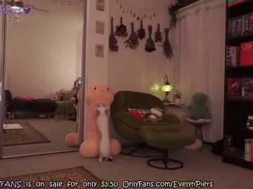 webcam girl evelynpiers live cam image #4842371