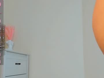 webcam girl molly__meow live cam image #6872740
