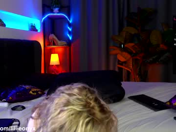 webcam girl lillieonyx live cam image #714607