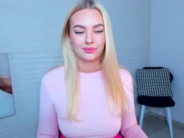 webcam girl 8a8y_nura live cam image #1800336