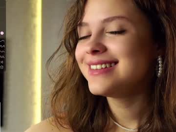 webcam girl a_whole_eternity live cam image #6908137
