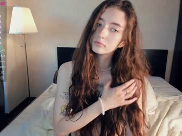 webcam girl llkadream live cam image #4979000