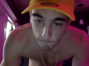 webcam man duncanjames21 live cam image #1939749