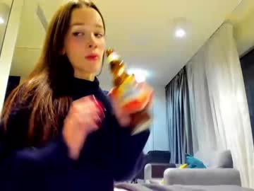 webcam girl ellie_leen live cam image #512375