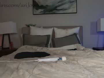 webcam couple ari_lovexo live cam image #4785955