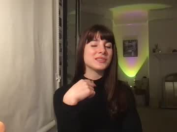 webcam girl silkcherryy live cam image #4276693