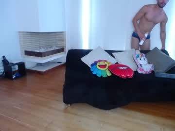 webcam man hot_guys_have_fun live cam image #1237044