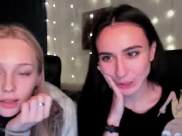 webcam couple sarahwelddy live cam image #2943567