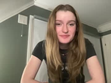 webcam girl frecklytaylor live cam image #2974727