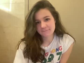 webcam girl internet_famous live cam image #1899719