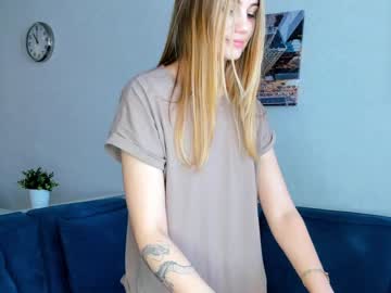 webcam girl crystalrober live cam image #3743894