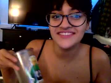 webcam girl tinydee555 live cam image #3289458
