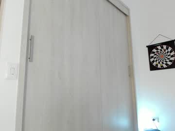 webcam girl ashlyeroberts01 live cam image #3860702