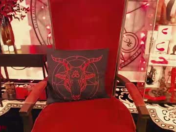 webcam girl lilithdarque live cam image #163905