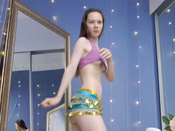 webcam girl kriskras__ live cam image #4796980