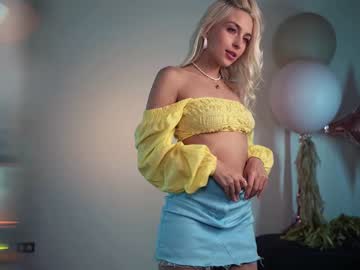 webcam girl artmosphera live cam image #1726657