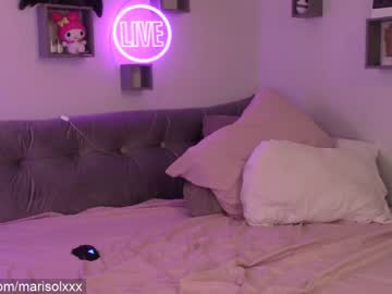 webcam girl mari_and_jandro live cam image #2518054
