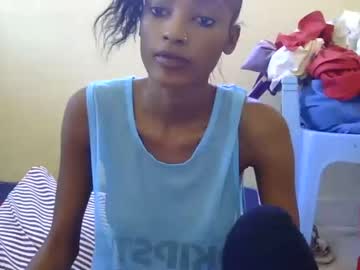 webcam girl maryke_123 live cam image #1665036