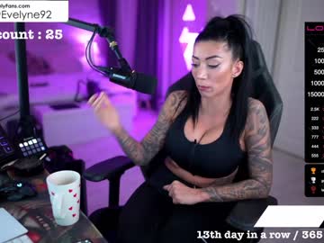 webcam girl evelyne92 live cam image #2149107