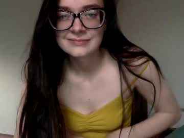 webcam girl hi_so_shy live cam image #1655090