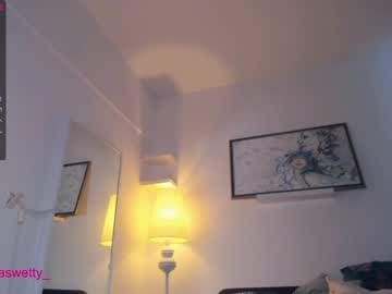 webcam girl sun_shiiine live cam image #4878072