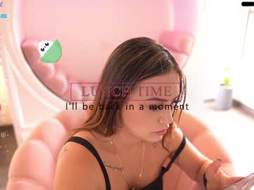webcam girl ashlyeroberts1 live cam image #2615521