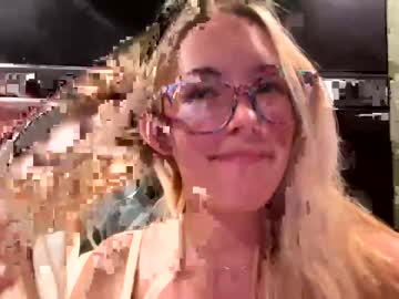 webcam girl mariah95 live cam image #118226