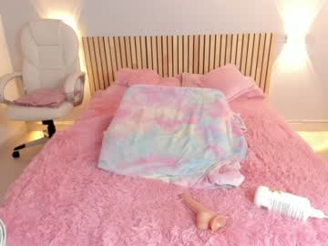 webcam girl little_effy18 live cam image #4348817