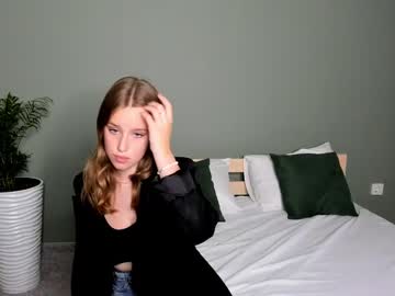 webcam girl grace_barton live cam image #4994472