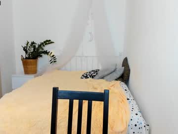 webcam girl lilly_mattsson live cam image #2800368