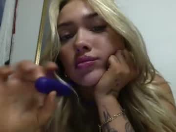 webcam girl tattedblondiezoe live cam image #6378459