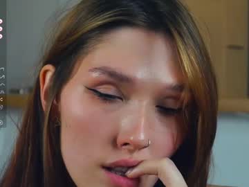 webcam girl shelleyblythe live cam image #7055271