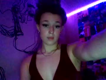 webcam girl carlydrake live cam image #2029813