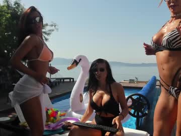 webcam girl layanaqueen live cam image #1722240