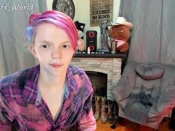 webcam girl murbears_world live cam image #2338786