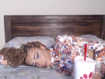 webcam tranny bigdicktrannynicole live cam image #1101172