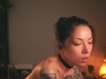 webcam girl ambientink live cam image #2596684