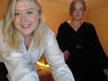 webcam couple your_sweet_girls_ live cam image #3209741