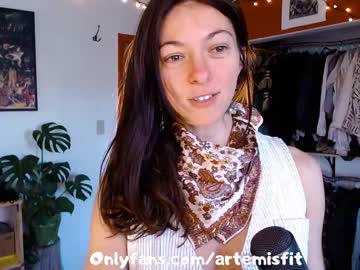 webcam girl artemisfit live cam image #1560807