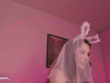 webcam girl gia_baker live cam image #1640602