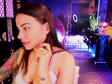 webcam girl alma_pearl live cam image #3415917
