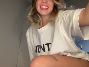 webcam girl angel_from_sky live cam image #5556290