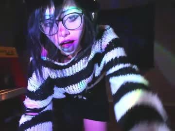 webcam girl salemhex live cam image #4414062