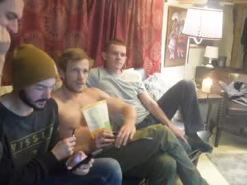 webcam man hollandhousestudios live cam image #901557