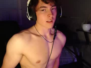 webcam man iantease live cam image #3380170