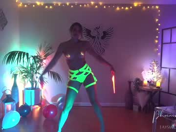 webcam girl phoenix_taylor live cam image #6078983