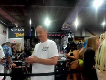 webcam man thejohnnystone live cam image #4856983