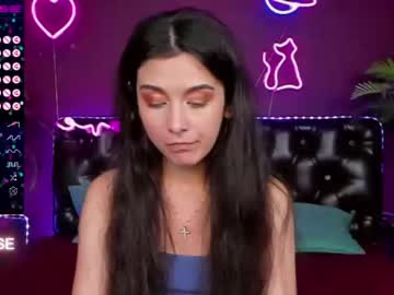 webcam girl tiffany_whootson live cam image #2352360