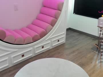 webcam girl ashlyeroberts1 live cam image #1415157